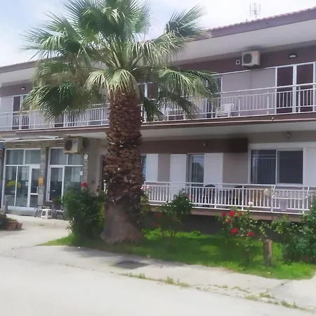 Paschalis Apartment *